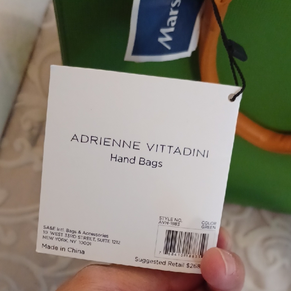 Adrienne Vittadini Green and Tan Tote Bag - Picture 14 of 14